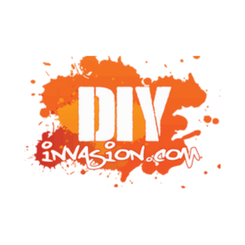 DIY invasion, fluid art, painting and textiles teacher
